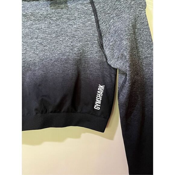 GYMSHARK Adapt Black Gray Gradient Ombre Long Sleeve Crop Workout Top Small - Picture 3 of 5